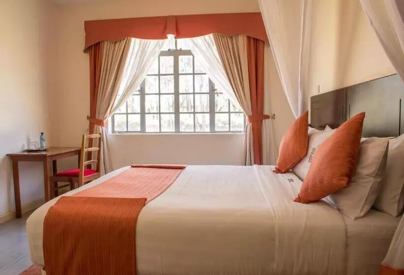 هتل Lake Bogoria Spa Kabarak