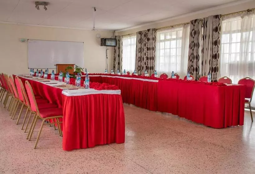 هتل Lake Bogoria Spa Kabarak