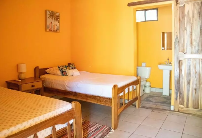 Hotelli Playa San Diego Beachfront Rentals