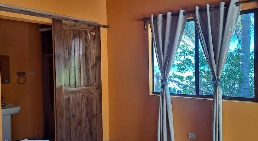 Hotelli Playa San Diego Beachfront Rentals