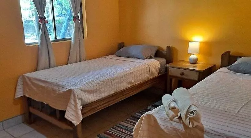 Hotelli Playa San Diego Beachfront Rentals