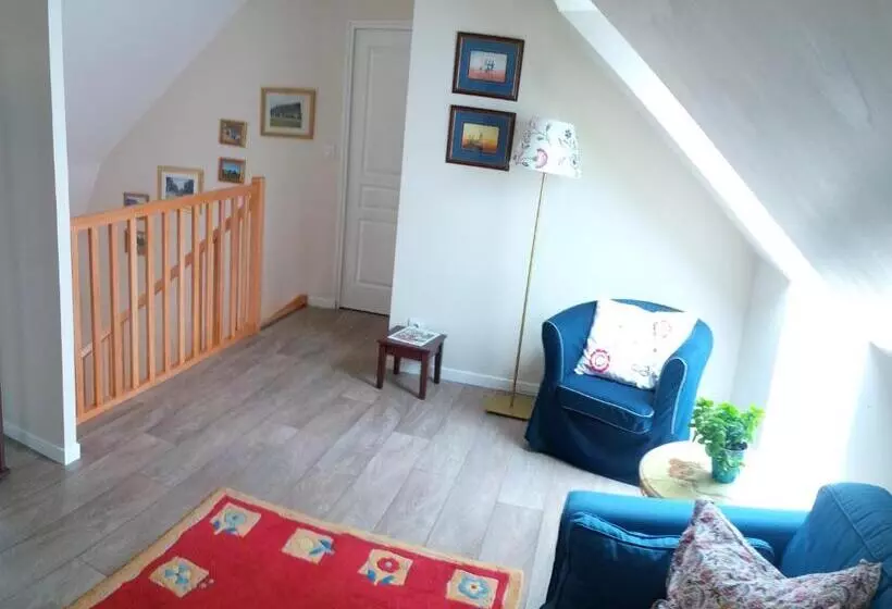 Aamiaismajoitus (B&B) Le Presbytère De Vieuvy