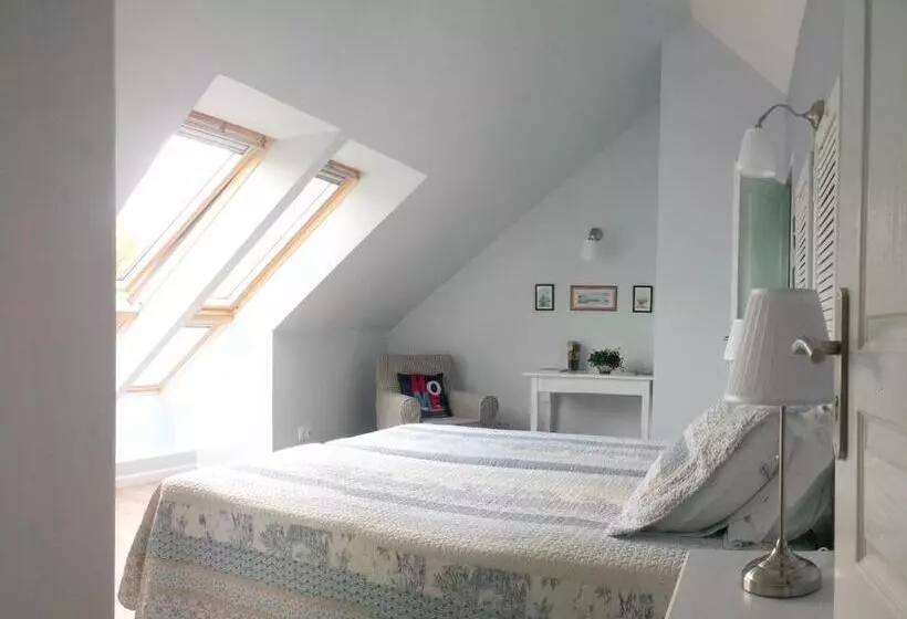 Aamiaismajoitus (B&B) Le Presbytère De Vieuvy