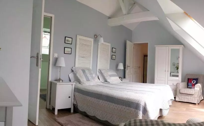 Aamiaismajoitus (B&B) Le Presbytère De Vieuvy