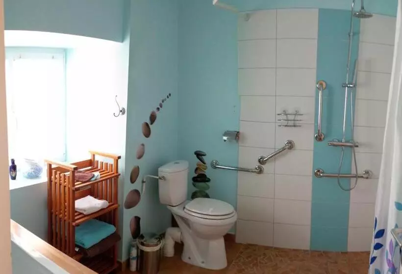 Aamiaismajoitus (B&B) Le Presbytère De Vieuvy