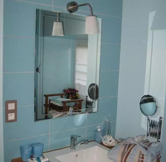 Aamiaismajoitus (B&B) Le Presbytère De Vieuvy