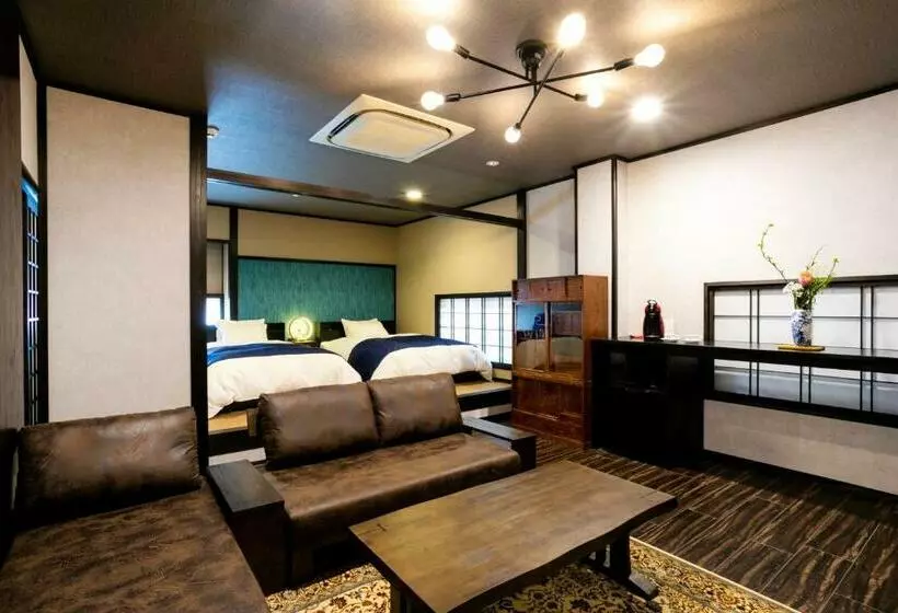 Hotelli 京よろず