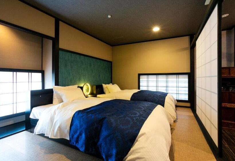 Szálloda 京よろず