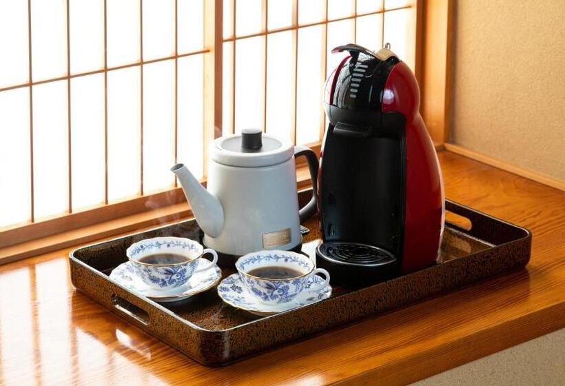 Szálloda 京よろず