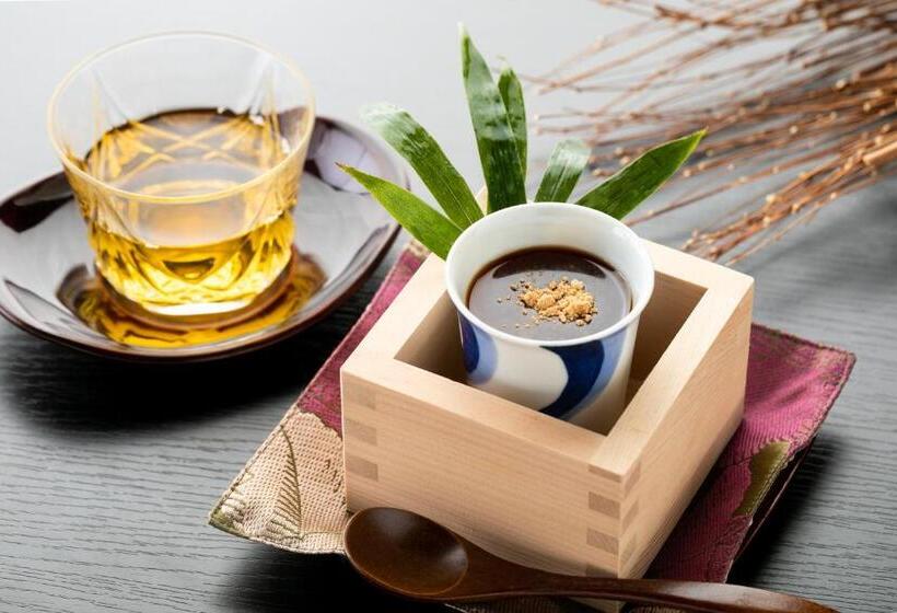 Szálloda 京よろず