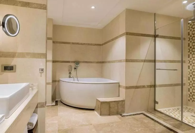 هتل Four Points By Sheraton Ikot Ekpene