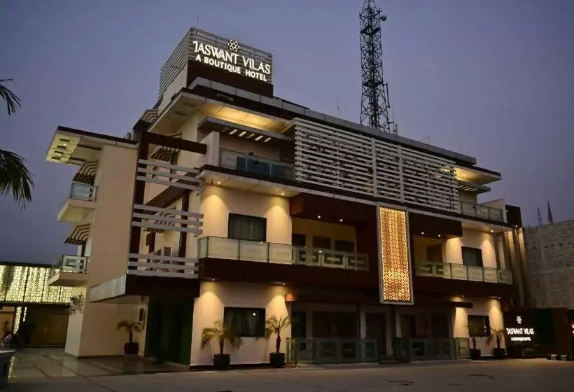 ホテル Jaswant Vilas   10mins From Railway & Bus Station