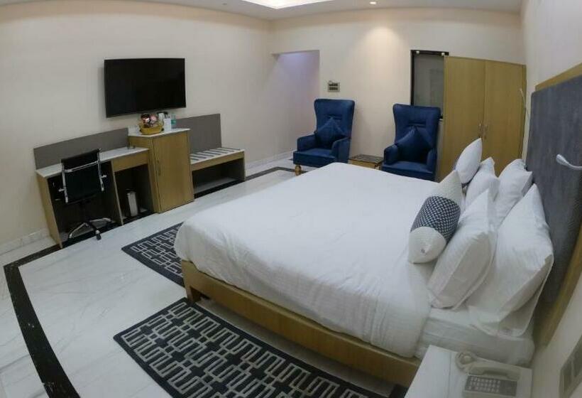 Hotel Jaswant Vilas 10mins From Railway & Bus Station