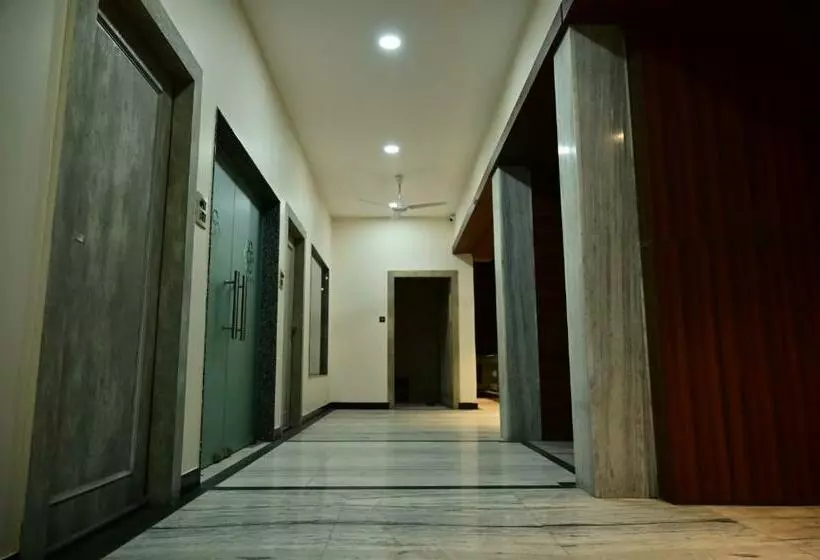 ホテル Jaswant Vilas   10mins From Railway & Bus Station