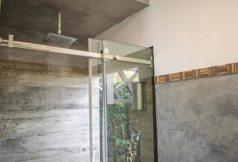 ホテル Tres Piedras