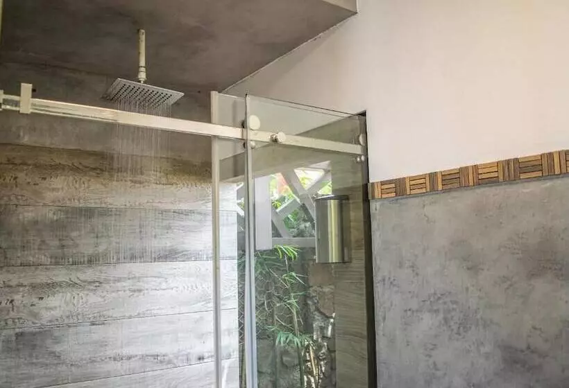 ホテル Tres Piedras