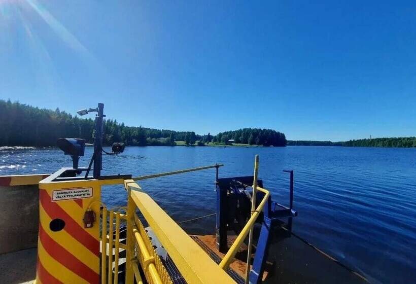 استراحتگاه Nordic Island Hideout