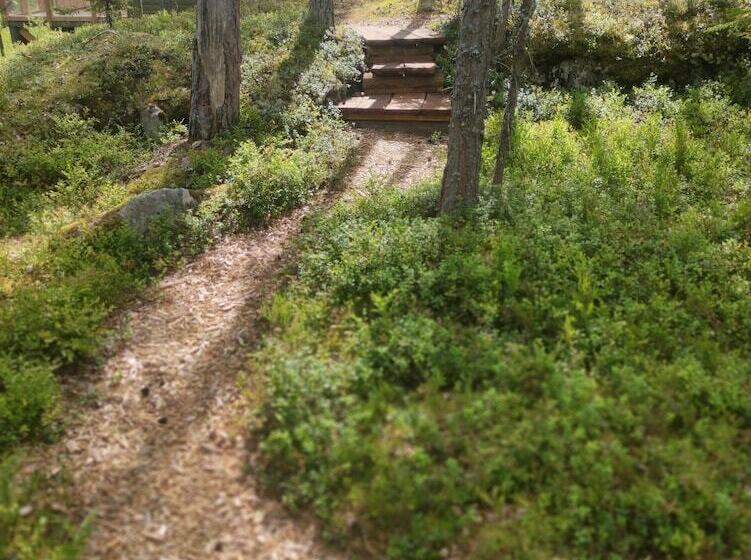 استراحتگاه Nordic Island Hideout