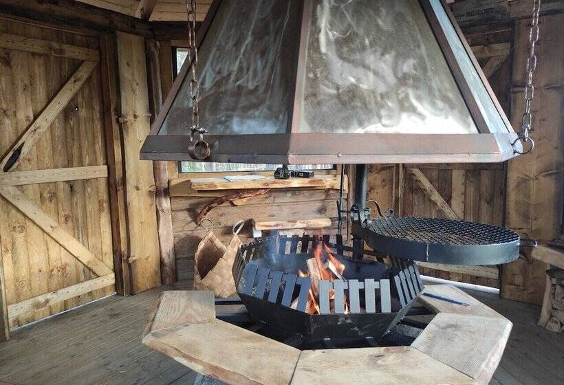 استراحتگاه Nordic Island Hideout