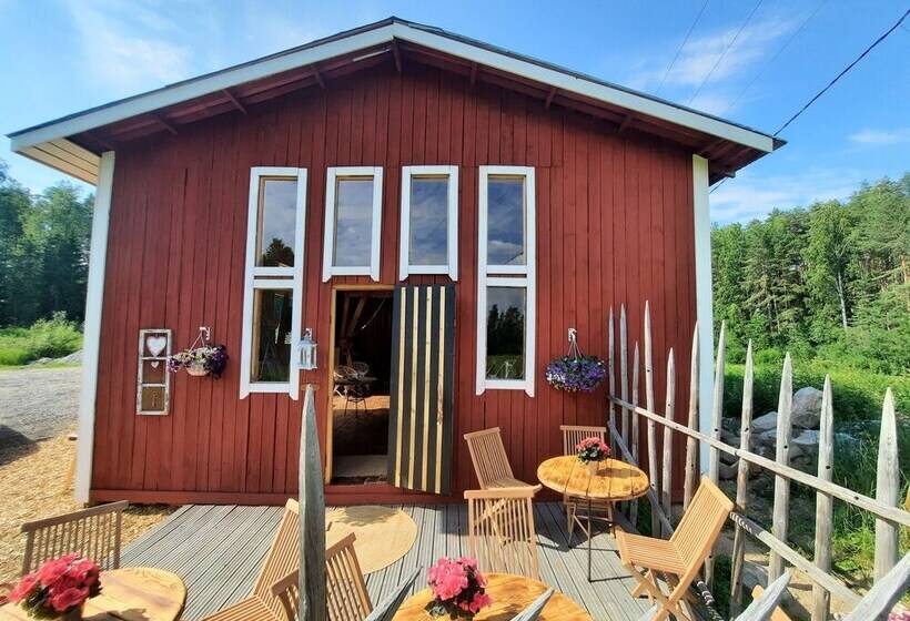 استراحتگاه Nordic Island Hideout