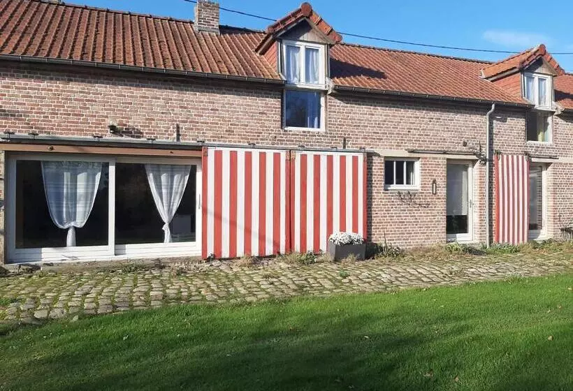 Aamiaismajoitus (B&B) Ferme Des Capucines