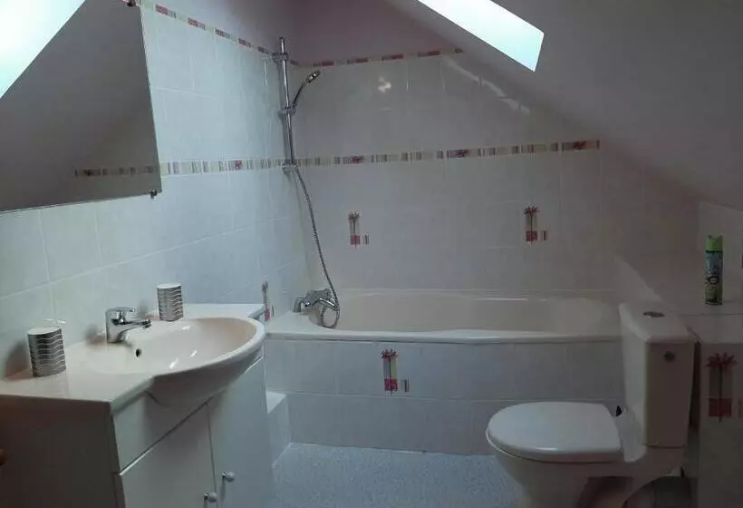 Aamiaismajoitus (B&B) Ferme Des Capucines