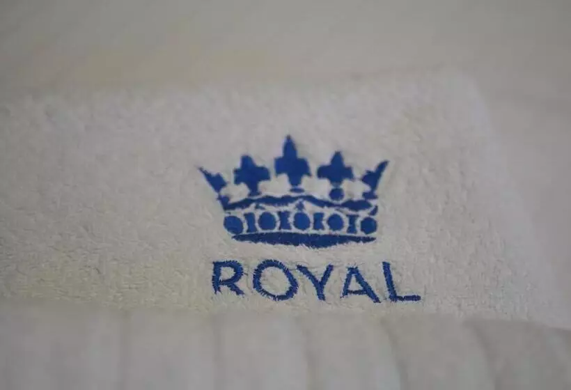 هتل Himara Royal