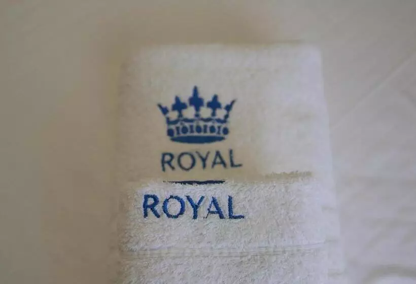 هتل Himara Royal