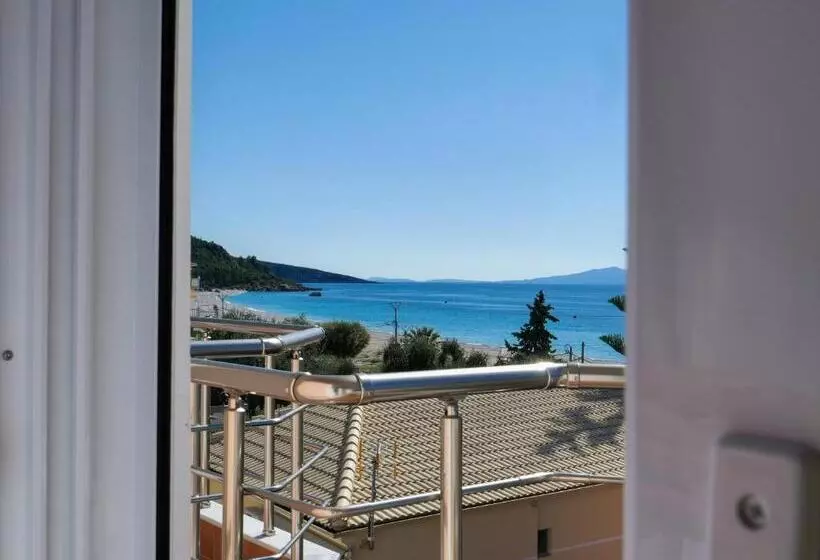 هتل Himara Royal