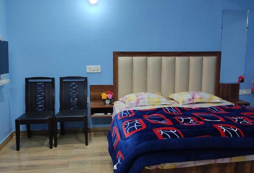 בית מלון כפרי Oyo 80497e Avyan Villa