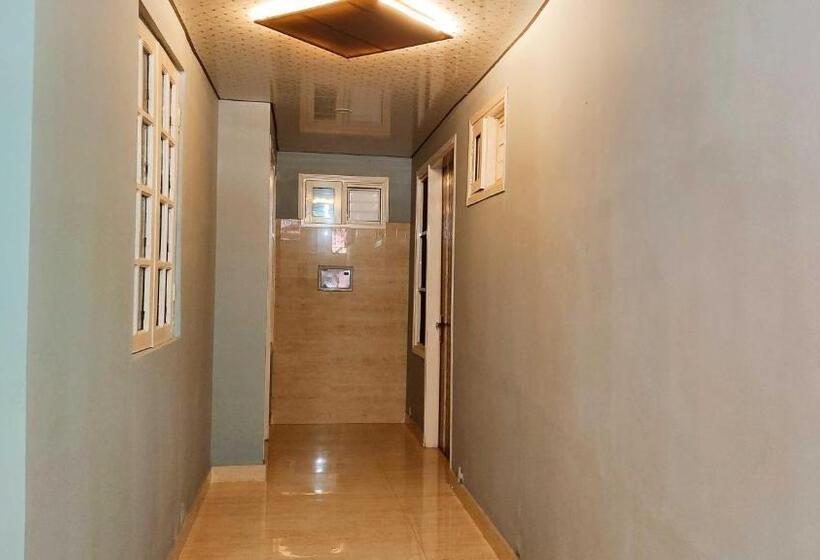 בית מלון כפרי Oyo 80497e Avyan Villa