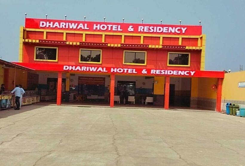 فندق Oyo Dhariwal  And Residency