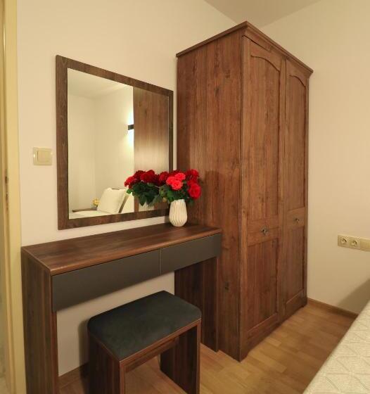 Pensione Ravda Residence