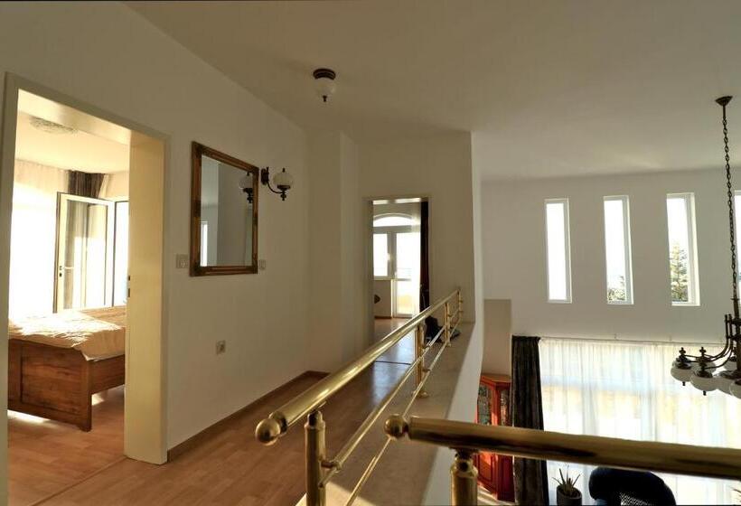 Pensione Ravda Residence