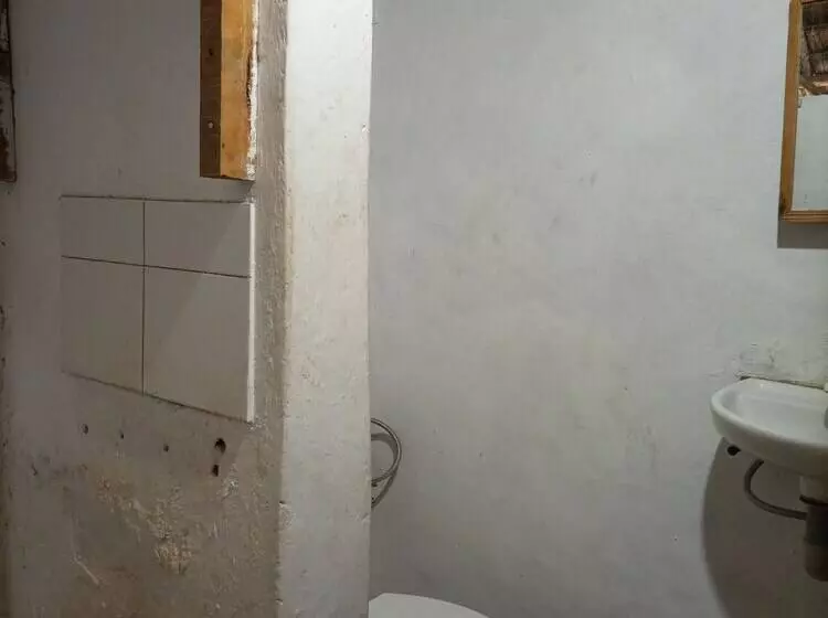پانسیون Mida Creek Eco Camp   Cottage House