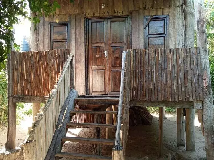 پانسیون Mida Creek Eco Camp   Cottage House