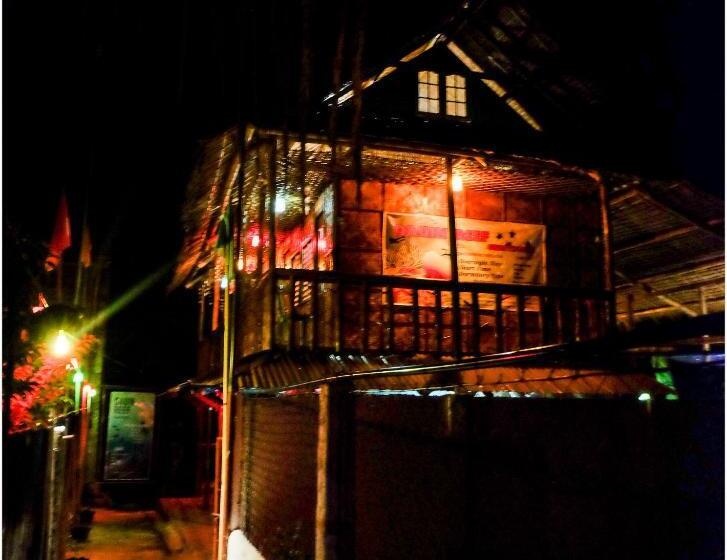 הוסטל Darpins Guesthouse