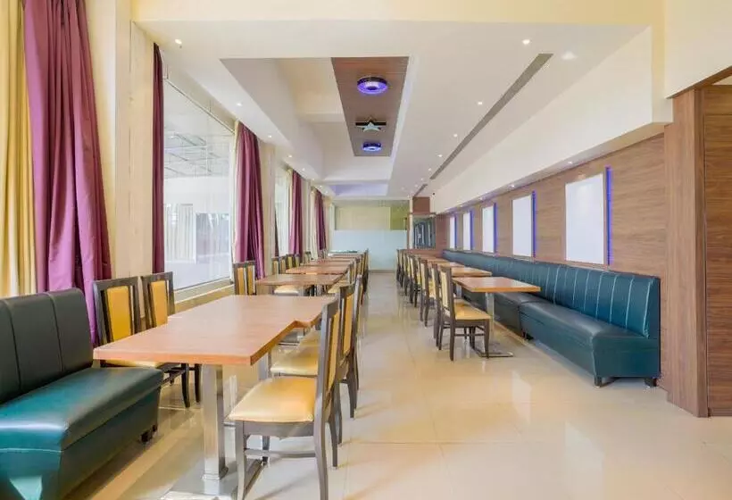 ホテル Le Mount Plaza Near Igi Airport