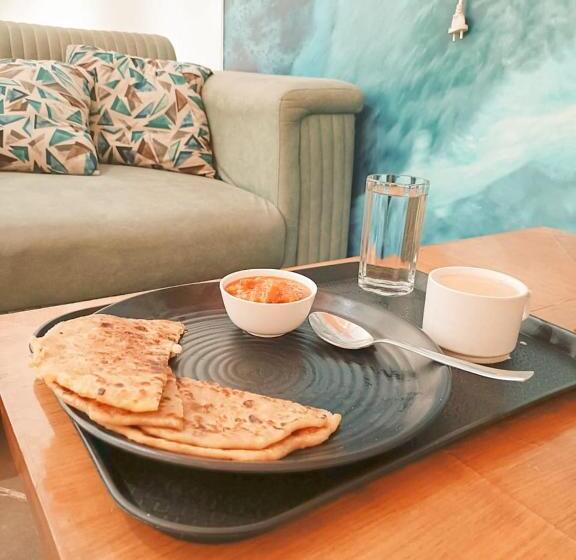 ホテル Le Mount Plaza Near Igi Airport