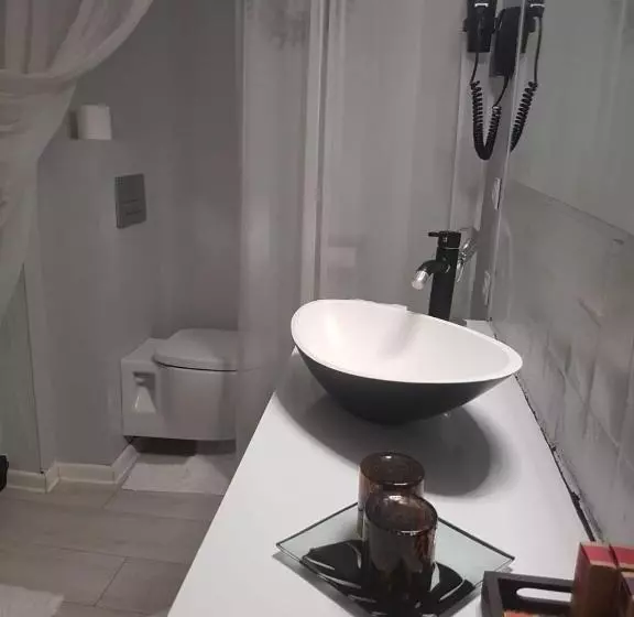 Majatalo ô 3 Parasols