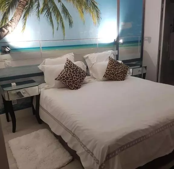 Majatalo ô 3 Parasols