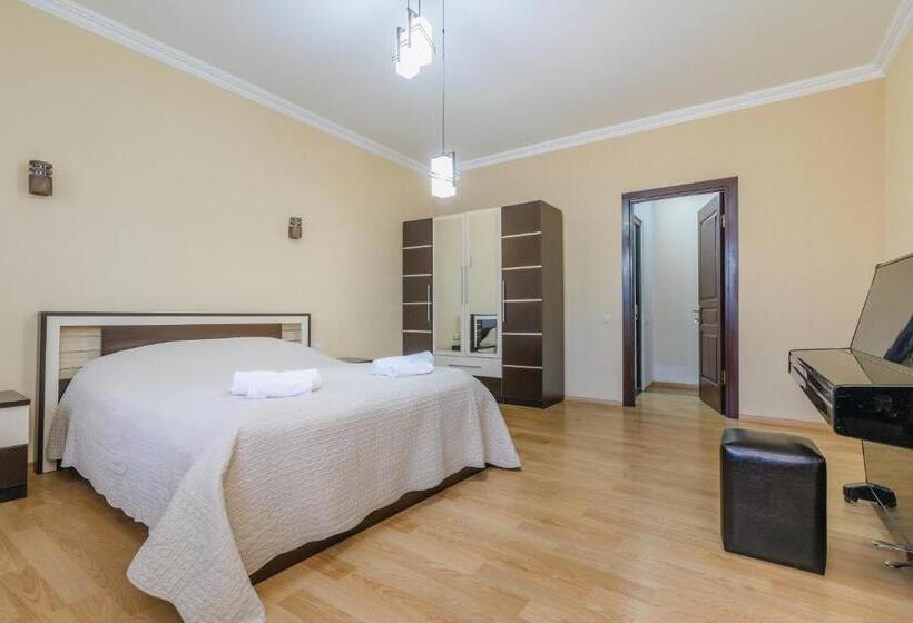 پانسیون Alvani Inn