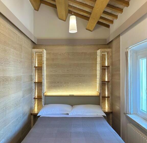 Пансион La Residenza Di Opera Arte