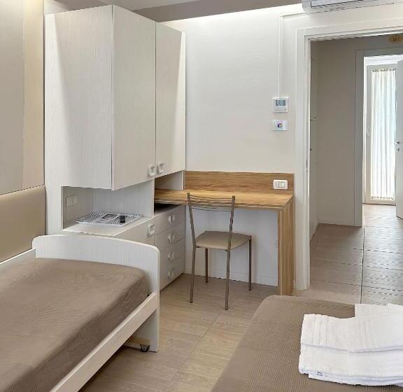 Пансион La Residenza Di Opera Arte