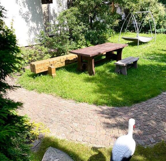 پانسیون Lindaga