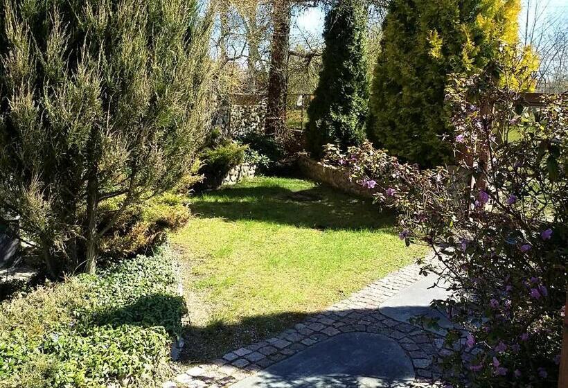 پانسیون Lindaga