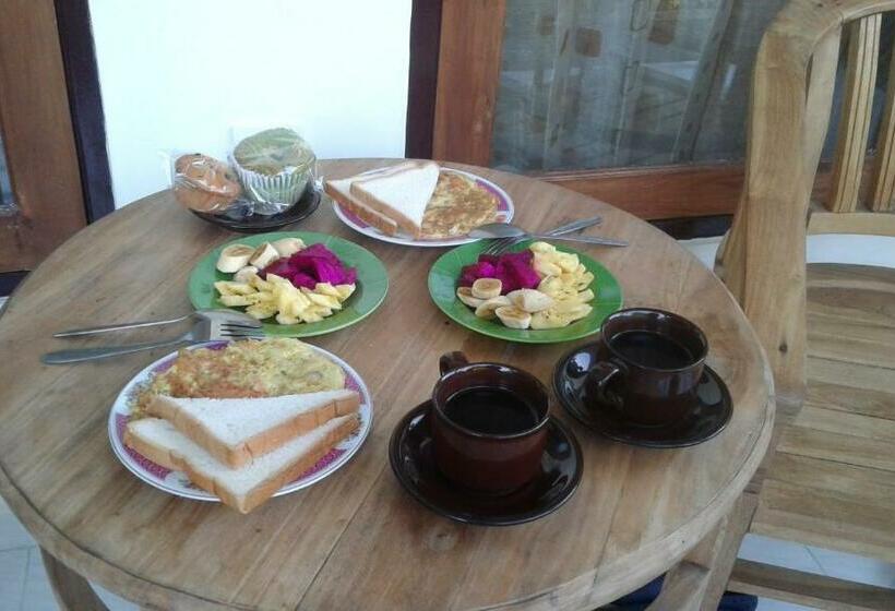 פנסיון Madu Sentana House