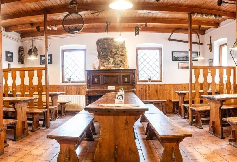 Majatalo Penzion Jedlová