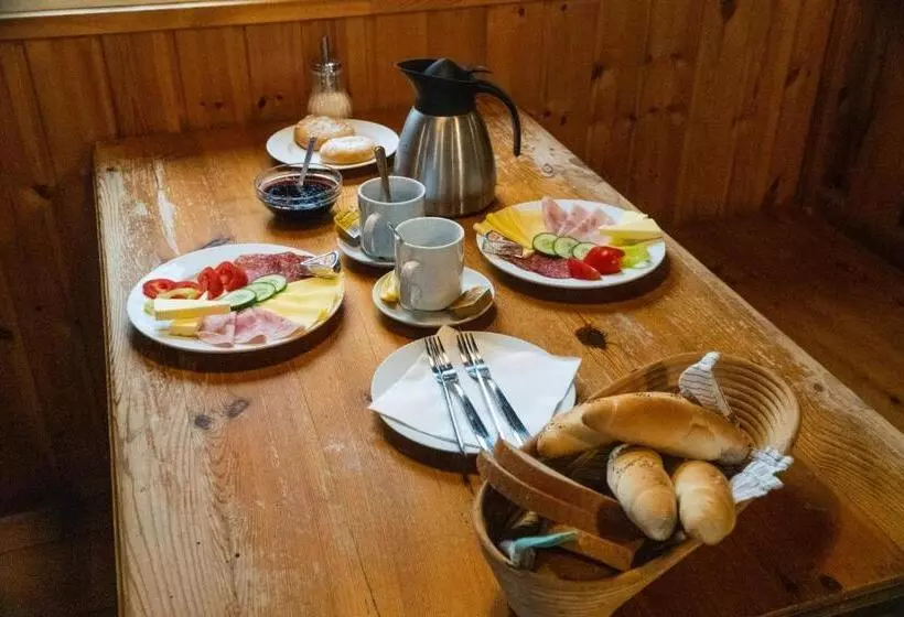 Majatalo Penzion Jedlová