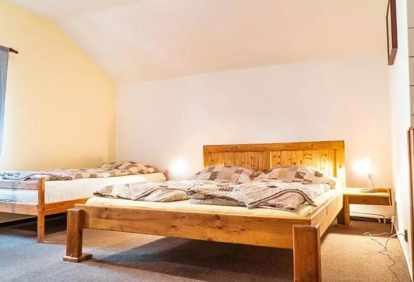 Majatalo Penzion Jedlová